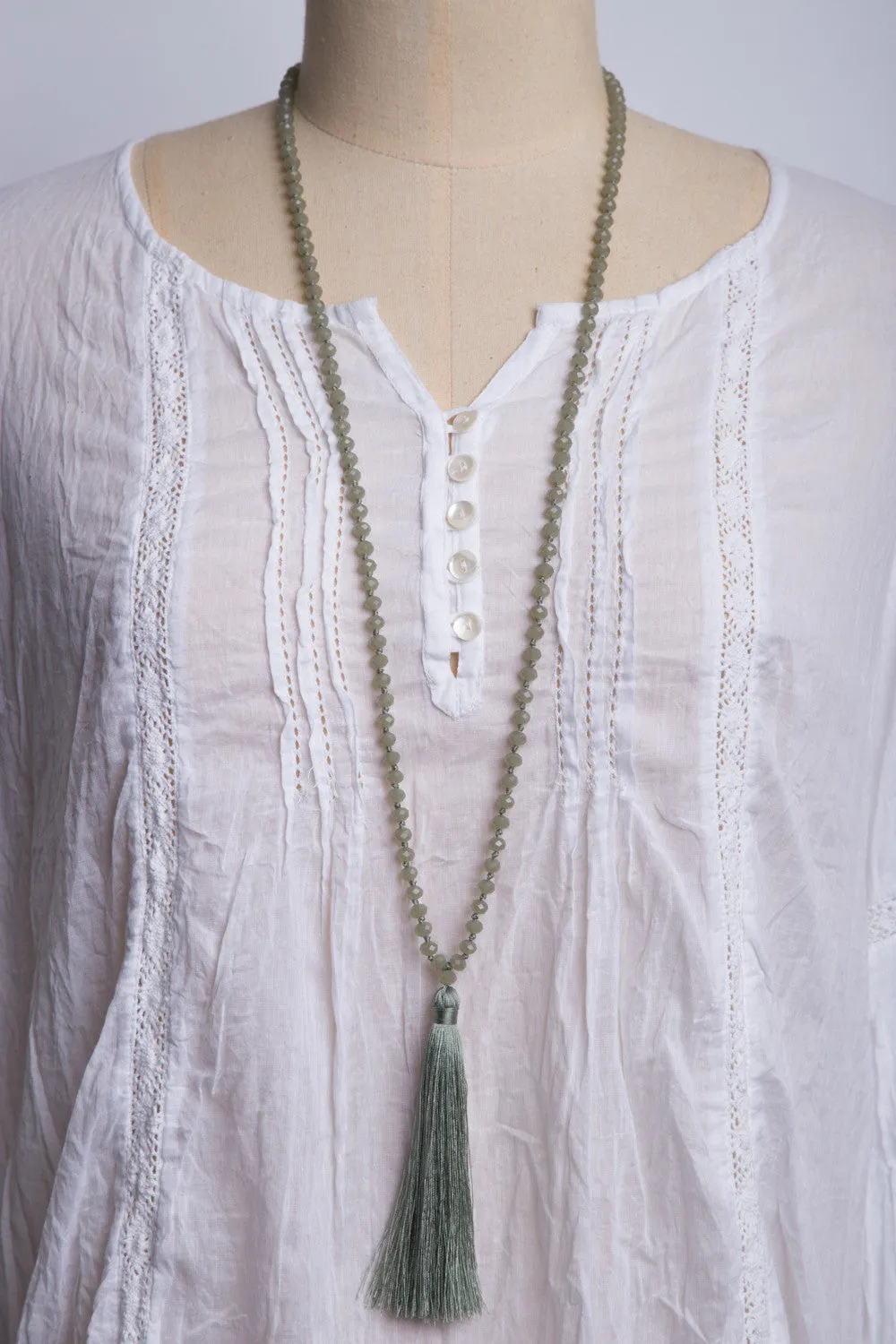 Bead Necklace (Light Grey)