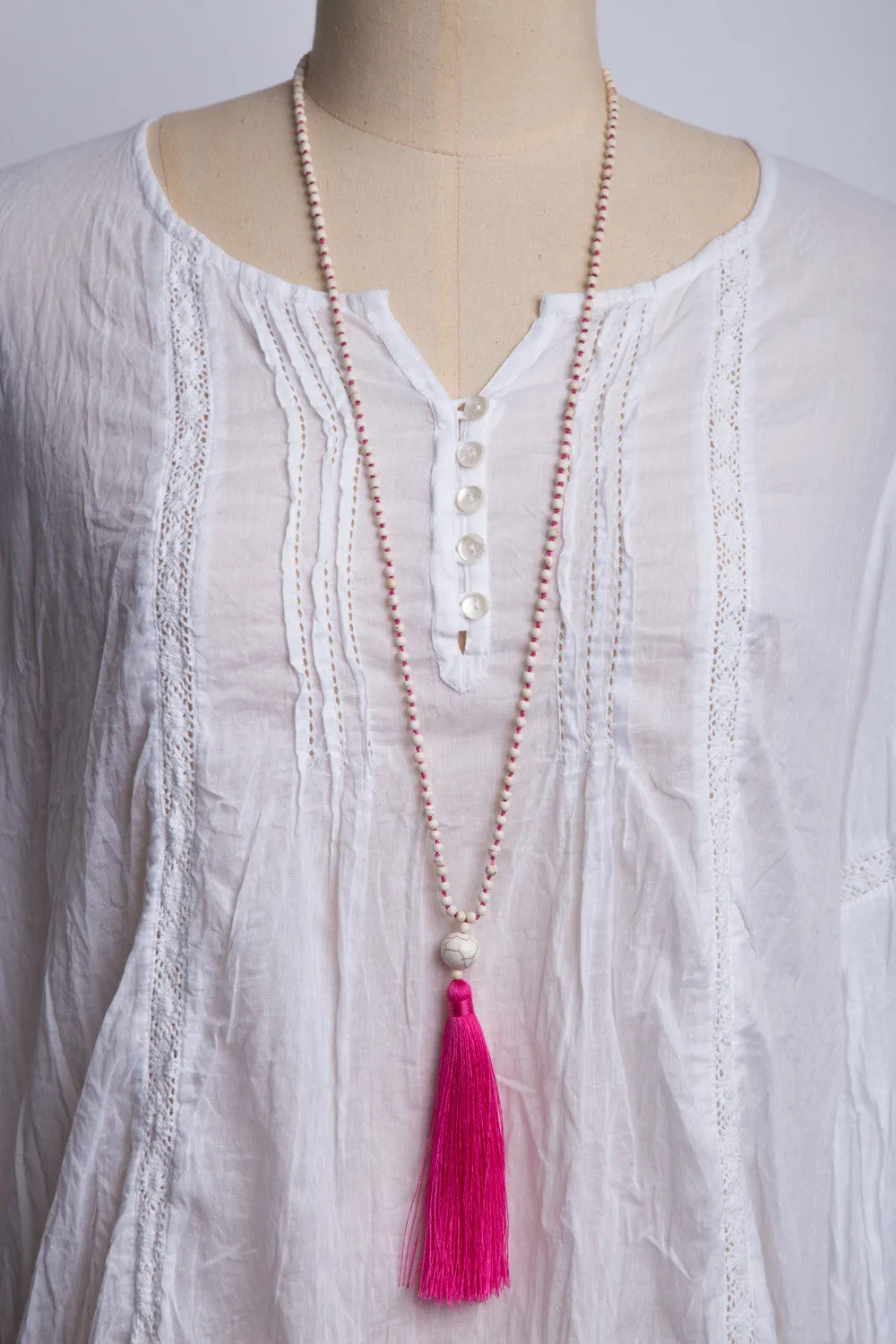 Bead Necklace (White & Pink)