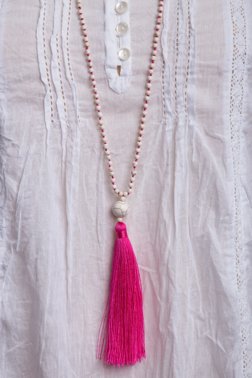 Bead Necklace (White & Pink)
