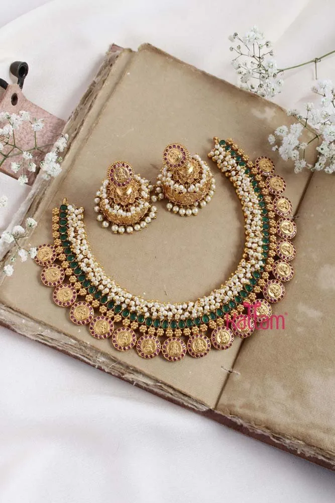 Cluster Pearl Goddess Choker